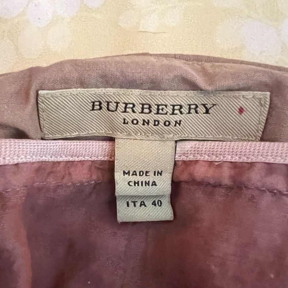 ✨ Vintage Burberry pleated skirt with belt ✨ Size 4/6 - Picture 2 of 7